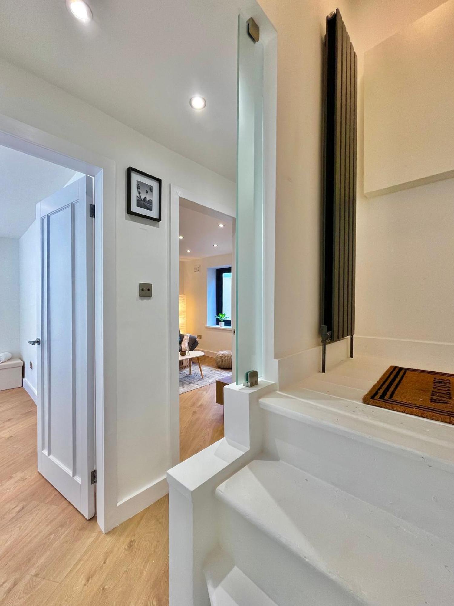 Cozy And Peaceful Apartment With Terrace In Hackney London Eksteriør bilde